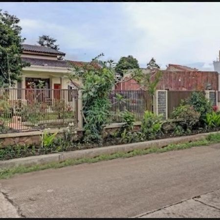 Adinda Homestay Lembang Ngoại thất bức ảnh