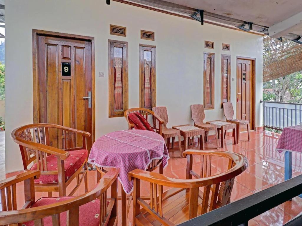 Adinda Homestay Lembang Ngoại thất bức ảnh